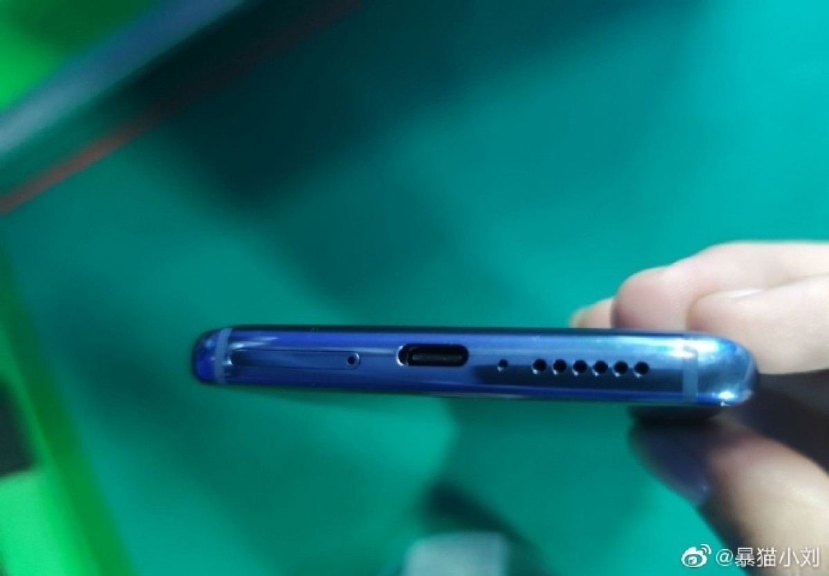 Xiaomi Redmi Note Pro Заряжается