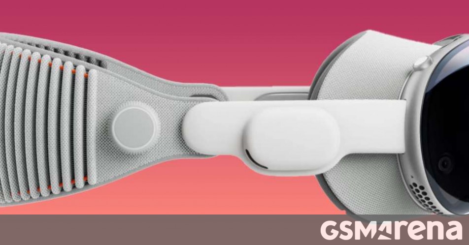 Gurman: Apple Vision Pro coming sometime around March