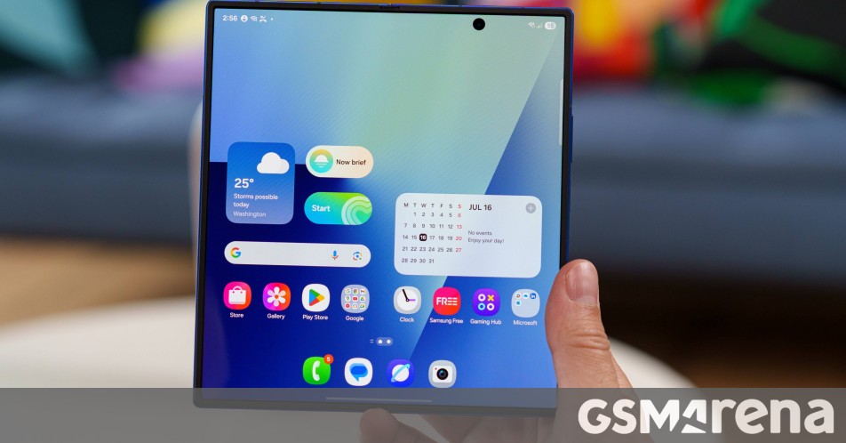 Kuo: Galaxy Z Fold8 to introduce crease-free display before Apple Kuo: Galaxy Z Fold8 to introduce crease-free display before Apple