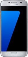 Silver Samsung Galaxy S7 and black Galaxy S7 edge