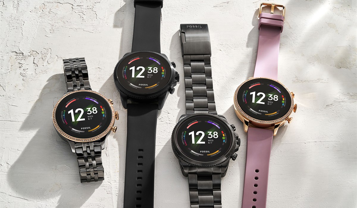 Fossil couple smartwatches best sale