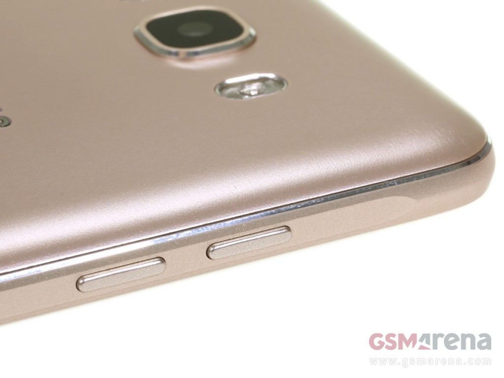 Samsung Galaxy J7 (2016)