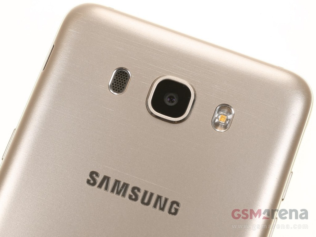 Samsung Galaxy J7 (2016)