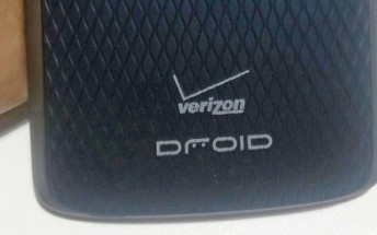 Motorola Droid Maxx 2 smiles for the camera in leaked live images