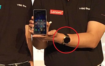Another Lenovo executive spotted wearing next-gen Moto 360