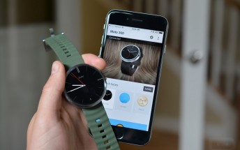 Android Wear watches other than the LG Watch Urbane do in fact work with iPhones