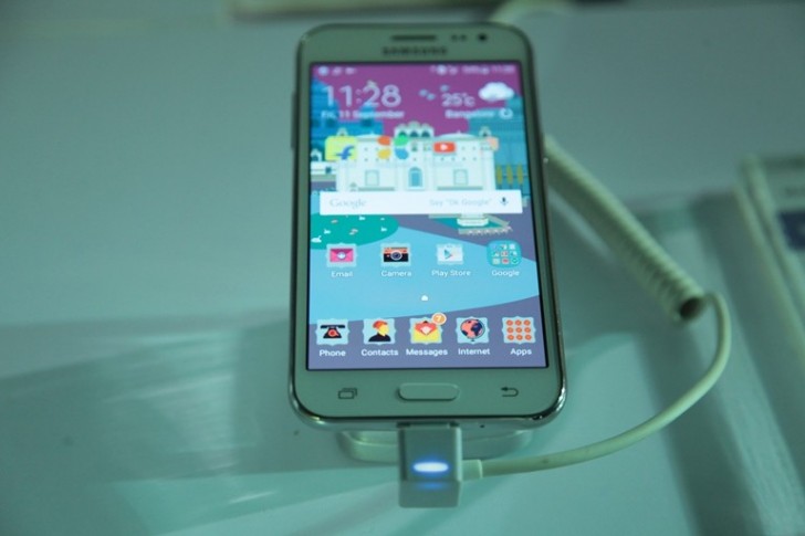 Budget-minded Samsung Galaxy J2 officially announced - GSMArena.com news