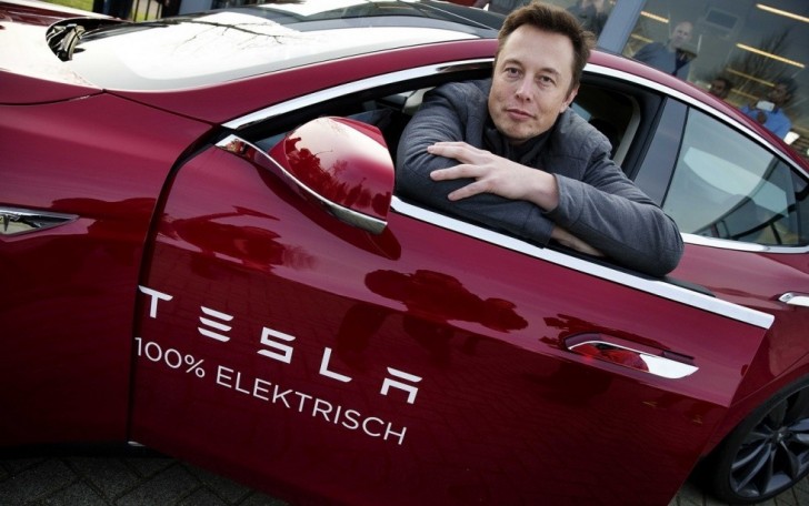 Elon Musk takes a jab at Apple, says it only hires people Tesla