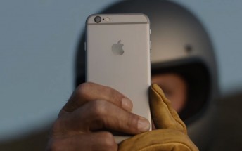 Another round of iPhone 6s ads out, Penelope Cruz and Jon Favreau starring