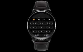 The Samsung Gear S2 now has a QWERTY keyboard and a message center is coming soon