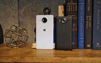 UK: Get a black Lumia 950 or 950 XL on an O2 contract, receive a £75 Amazon gift card