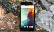OxygenOS 2.2.1 update for the OnePlus 2 brings RAW support to the default camera app