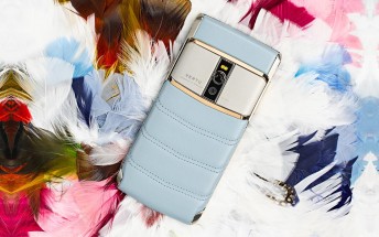 Vertu Signature Touch available in Sky Blue leather