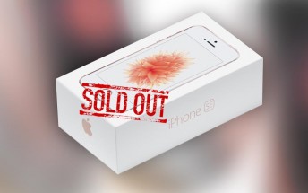 SIM-free Apple iPhone SE sells out in the US