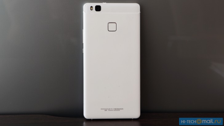 Unannounced P9 Lite debuts in a hands-on preview - GSMArena.com news