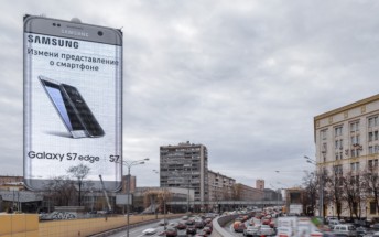 Galaxy S7 edge the size of a building is Samsung's latest ad in Moscow