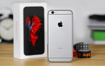 Sprint plays the BOGO game too with the iPhone 6s and 6s Plus