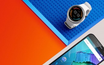 Motorola's giving you a Moto 360 Sport for free if you buy a 64GB Moto X Pure