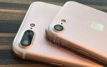 Yet another batch of iPhone photos spotted online