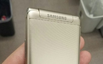 Samsung Galaxy Folder 2 leaks in live images