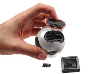 The 1,350mAh battery and microSD card are hidden under a flap - Samsung Gear 360 hands-on