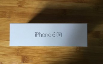iPhone 6 SE box photographed, raises eyebrows