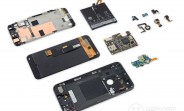 Google Pixel XL undergoes the teardown treatment, its repairability score is 6 out of 10