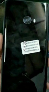 Alleged live photos of the Xiaomi Mi Note 2 (count the cameras)