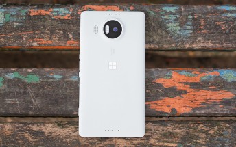 Lumia 950 XL now $299 at the Microsoft store