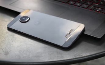Verizon and Best Buy are offering the Moto Z for free with device payment plan