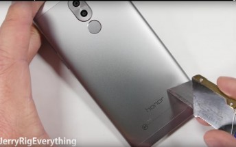 Honor 6X gets the bend, scratch, and burn test