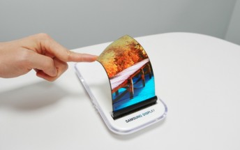 Samsung strikes a $4.3B supply deal with Apple for OLED panels