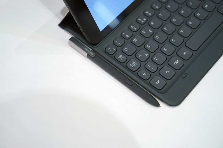 Samsung Galaxy Tab S3 keyboard