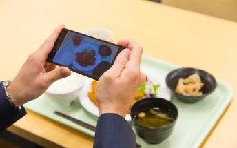Sony creates app that counts calories with the snap of a photo