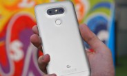 Two new high-end LG smartphones pop up on Geekbench