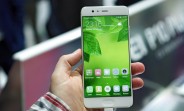 Huawei P10 Plus is up for pre-order in the UK priced at £679.99, P10 going for £569.99
