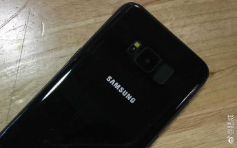 Black Samsung Galaxy S8 leaks in new photos