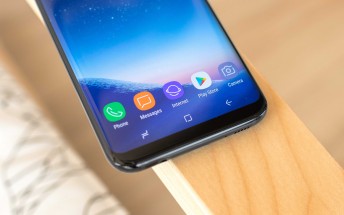 Galaxy S8+ users report trouble with wireless charging