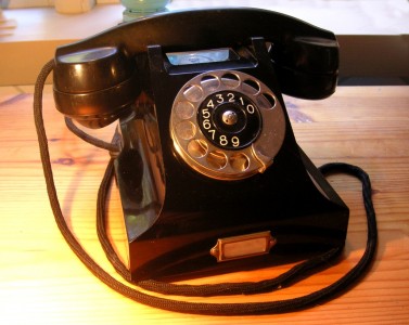 The Bakelite Phone (Ericsson DBH 1001) (photo by Holger.Ellgaard)
