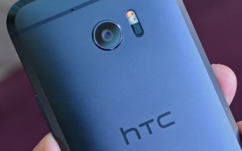 HTC U 11 specs leak from retail box graphic