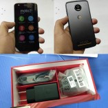 Moto Z2 Play and its retail box