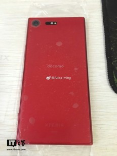 More shots of the red Xperia XZ Premium