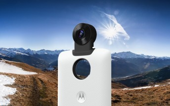 Moto 360 Camera Mod: spherical panorama camera for the Moto Z phones