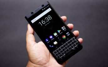 BlackBerry KEYone Limited Edition Black hands-on