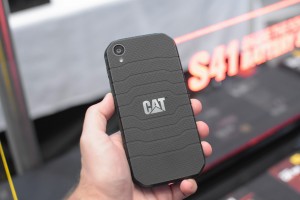 Cat S41 is what happens when Android goes hardcore - f/2.8, ISO 1600, 1/60s - Cat S41 and S31 hands-on