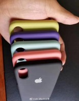 iPhone 8 cases in five different colors