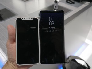 Samsung Galaxy Note8 vs. Apple iPhone 8 - f/4.5, ISO 500, 1/50s - News 17 08 Note 8 vs. Iphone 8 review