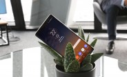 Galaxy Note8 undergoes scratch, burn, and bend test