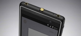 Two headphone jacks are better than none