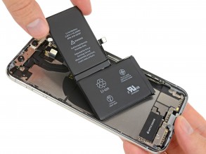 L-shaped battery in iPhone X (photo source)